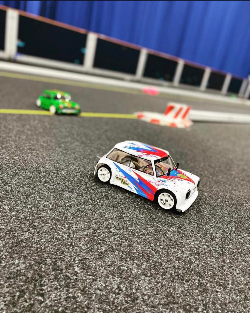 Mini racing